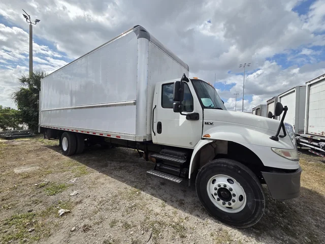 2020 INTERNATIONAL MV607 SBA 4X2 Box Truck