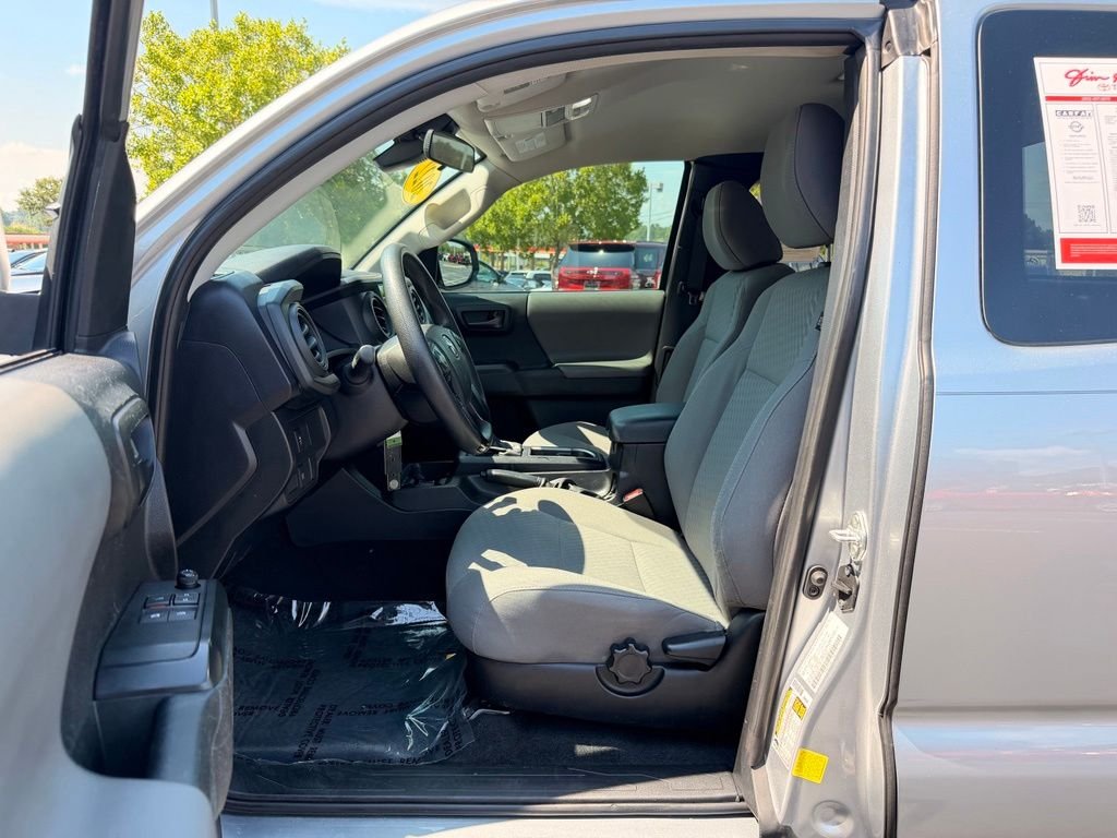 Certified Used 2022 Silver Toyota SR image 16
