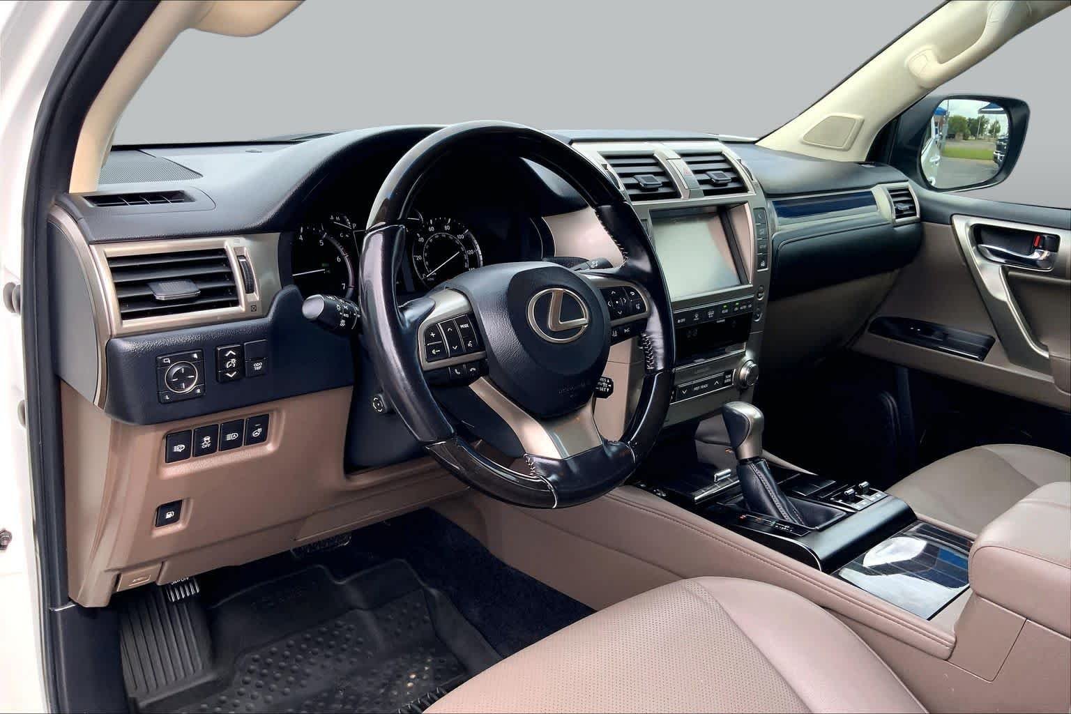 Used 2021 Starfire Pearl Lexus Premium image 18