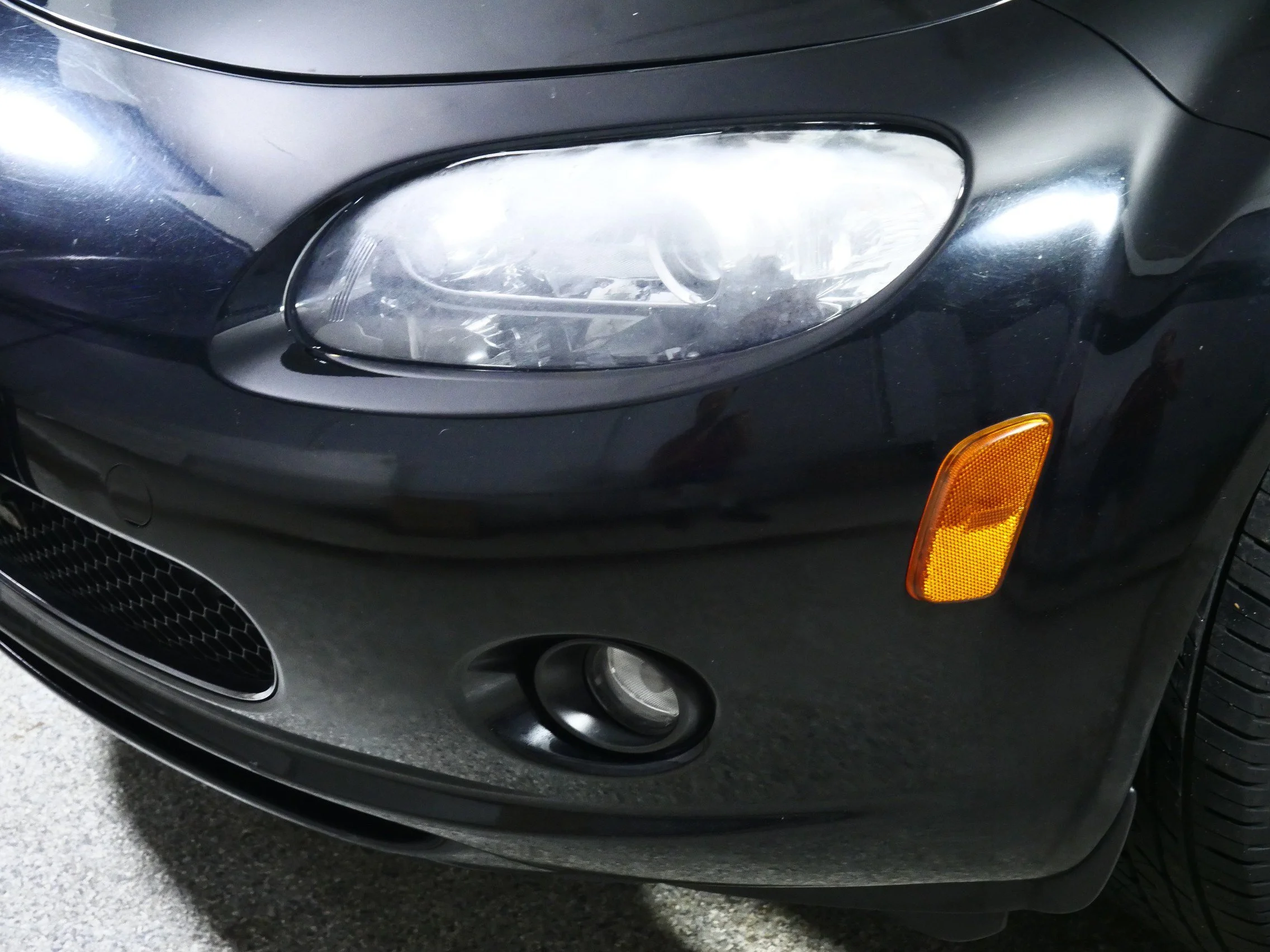 Used 2008 Brilliant Black Mazda Touring image 16