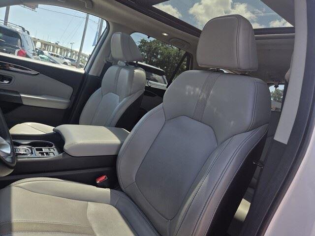 Used 2025 Platinum White Pearl Honda Touring image 11