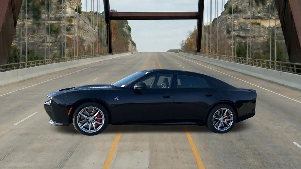 New 2026 Diamond Black Crystal Pearlcoat Dodge R/T Scat Pack image 4