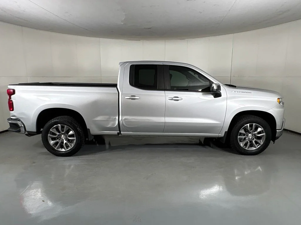 Certified Used 2022 Silver Chevrolet LT image 11