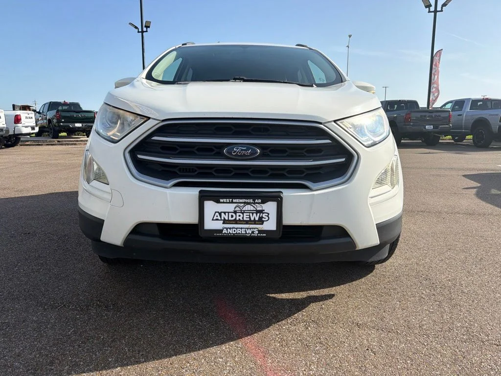 Used 2020 White Ford SE image 12