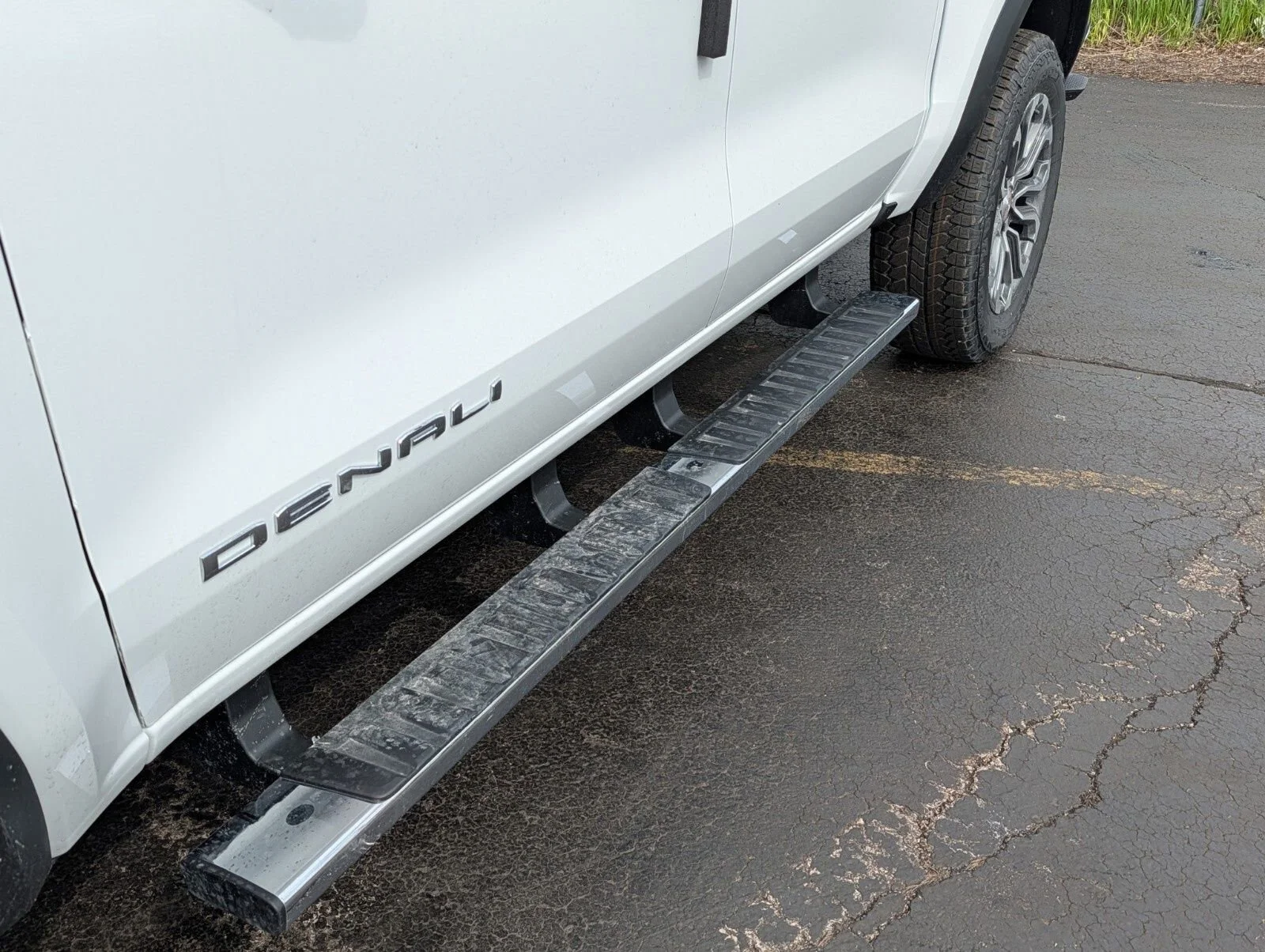 New 2026 Summit White GMC Denali image 3