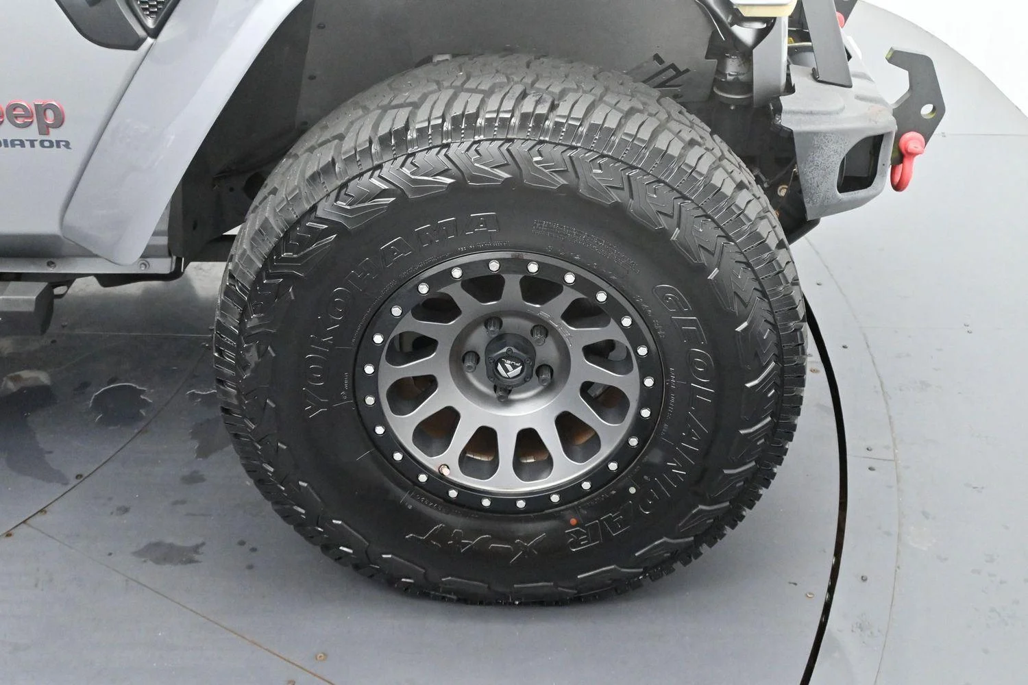 Used 2020 Billet Silver Metallic Clearcoat Jeep Rubicon image 38