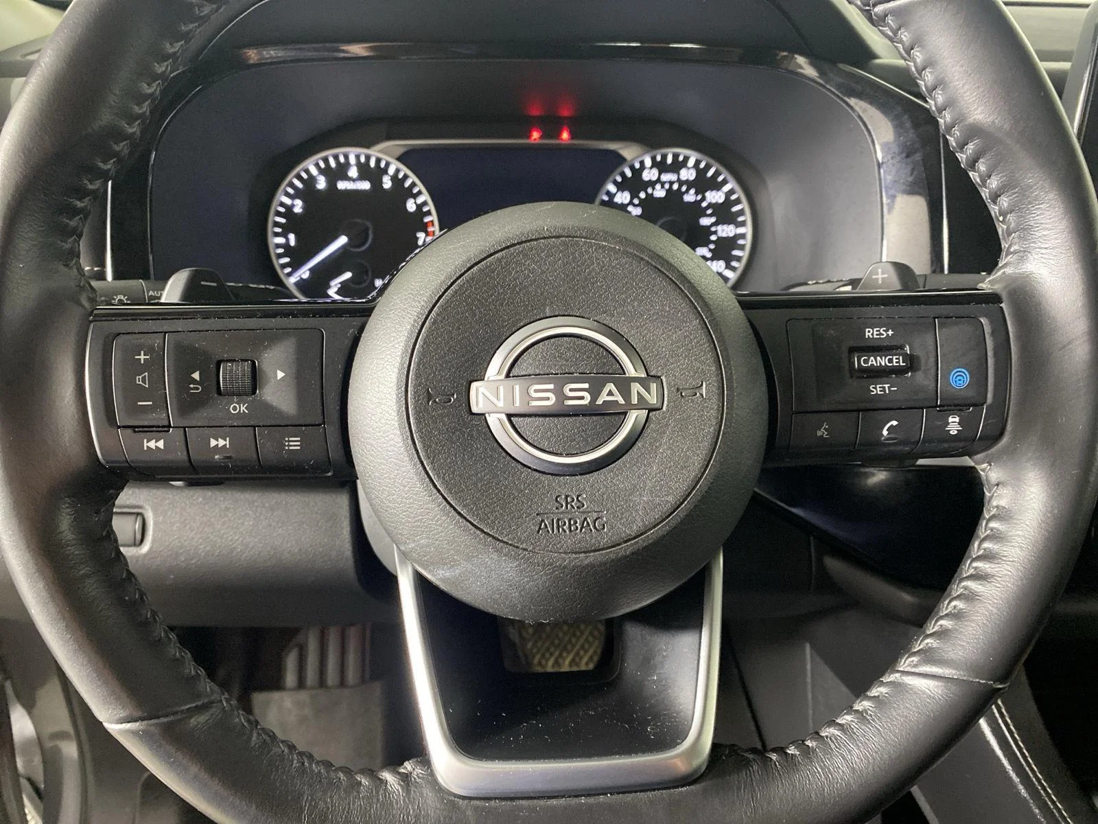Used 2022 Gun Metallic Nissan SV image 15