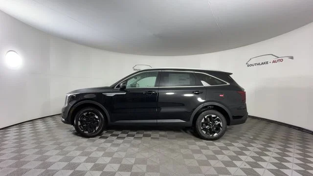New 2026 Ebony Black Kia S image 5