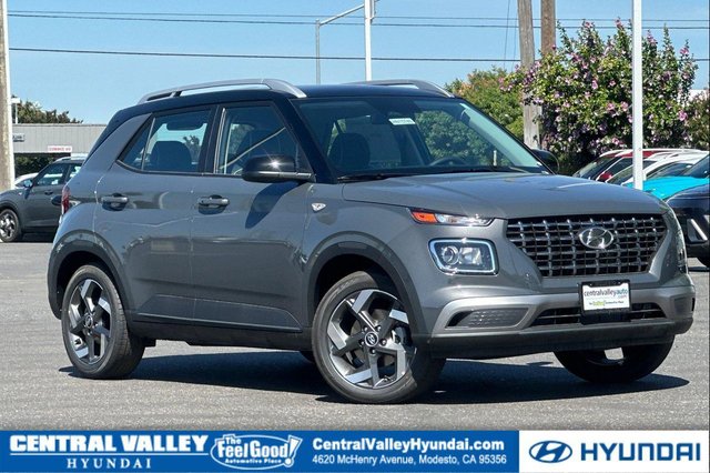 2026 Hyundai VENUE SEL w/Two-Tone Roof