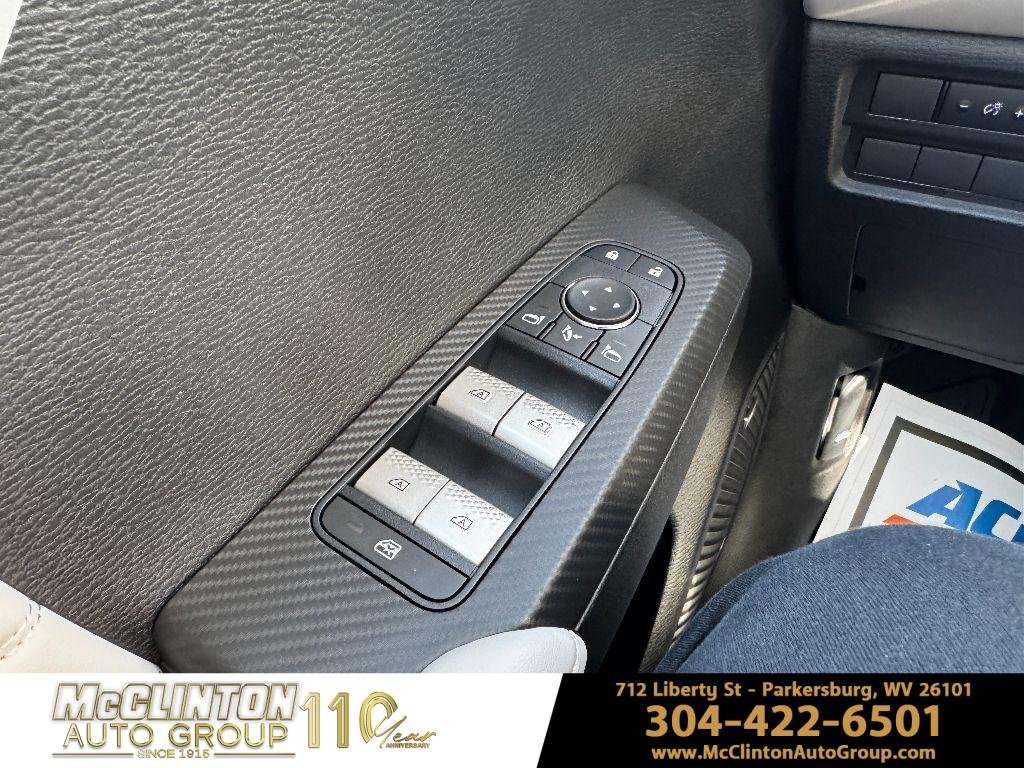 2025 Mitsubishi Outlander SEL - Photo 24