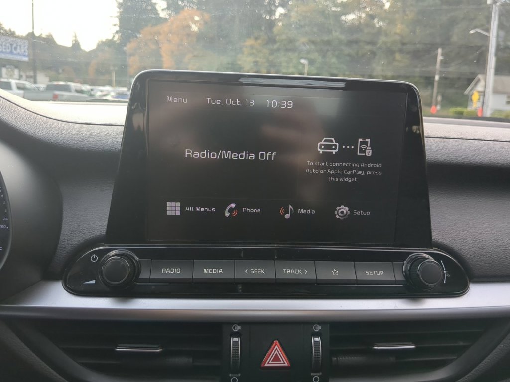 Used 2022 Gravity Gray Kia FE image 23