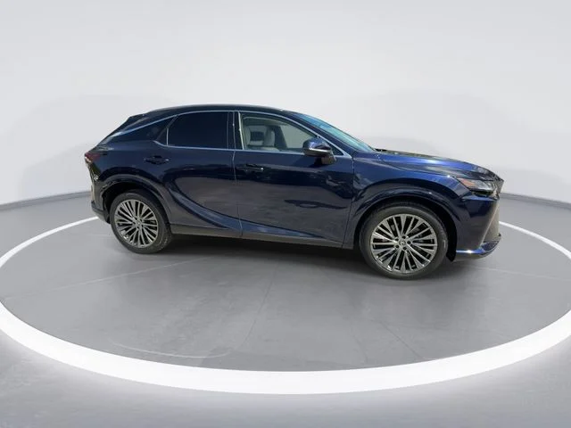 Used 2024  Lexus 350 Luxury image 9