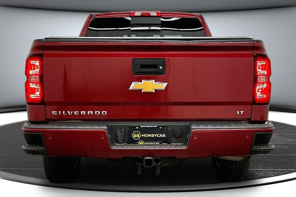 Certified Used 2018 Red Chevrolet LT image 5