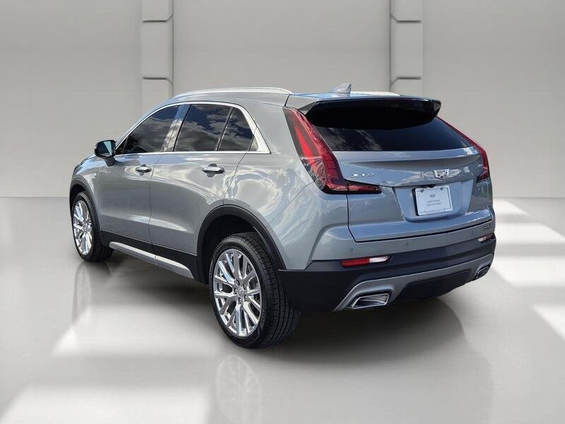 Used 2023 Silver Metallic CADILLAC FWD 4DR PREMIUM LUXURY image 3