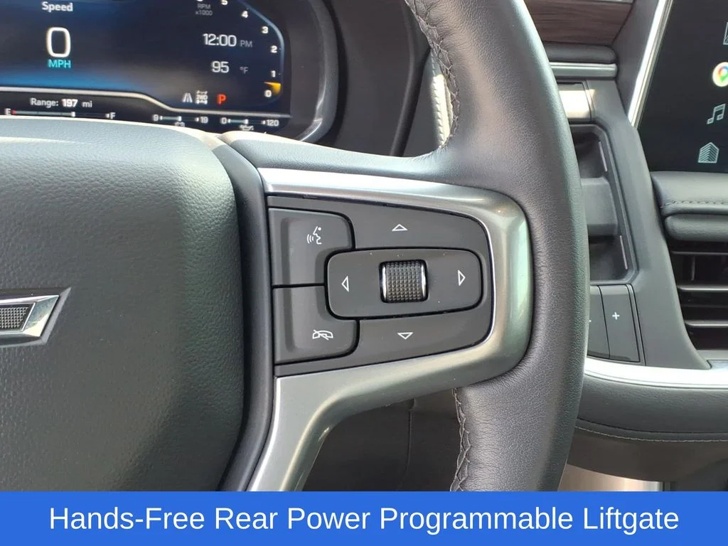 Used 2022 Gray Chevrolet Z71 image 19