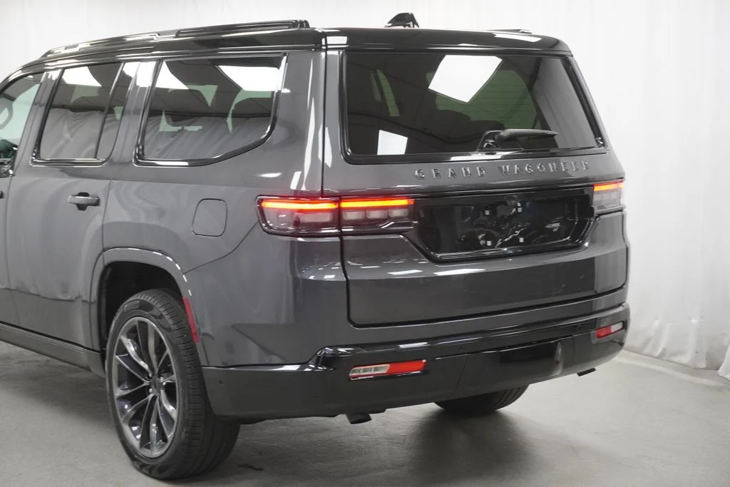 Certified Used 2025 Gray Jeep Series III Obsidian image 13