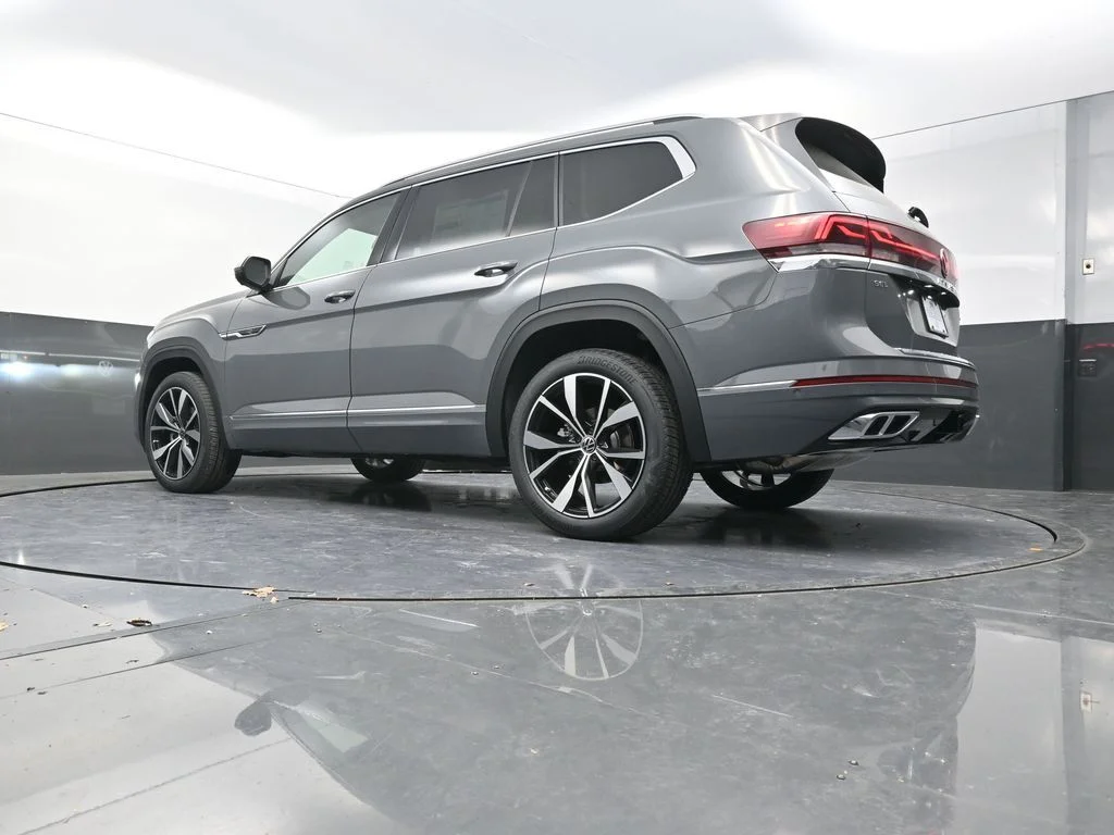 New 2026  Volkswagen 2.0T SEL Premium R-Line image 25