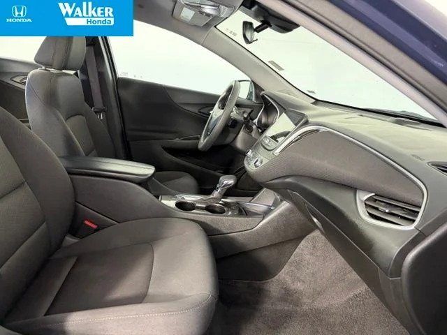 Used 2025  Chevrolet LT image 21