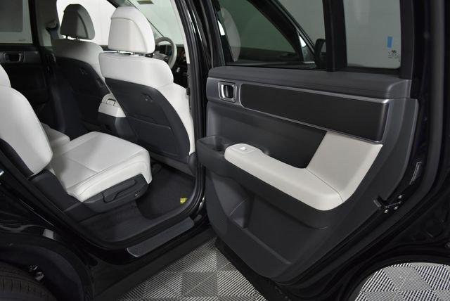 New 2026 Black Hyundai SE AWD image 62