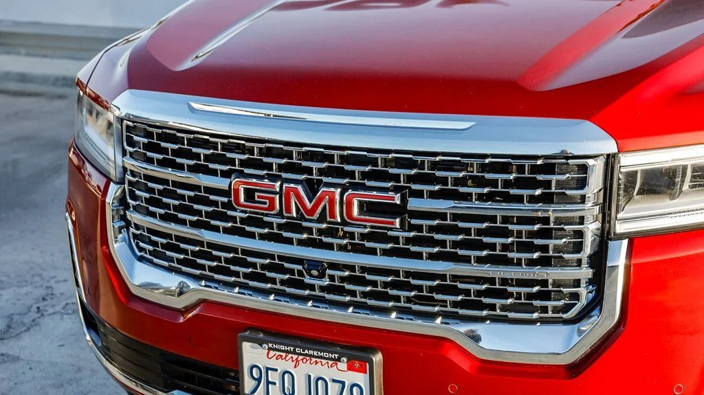 Used 2023 Red GMC Denali image 6