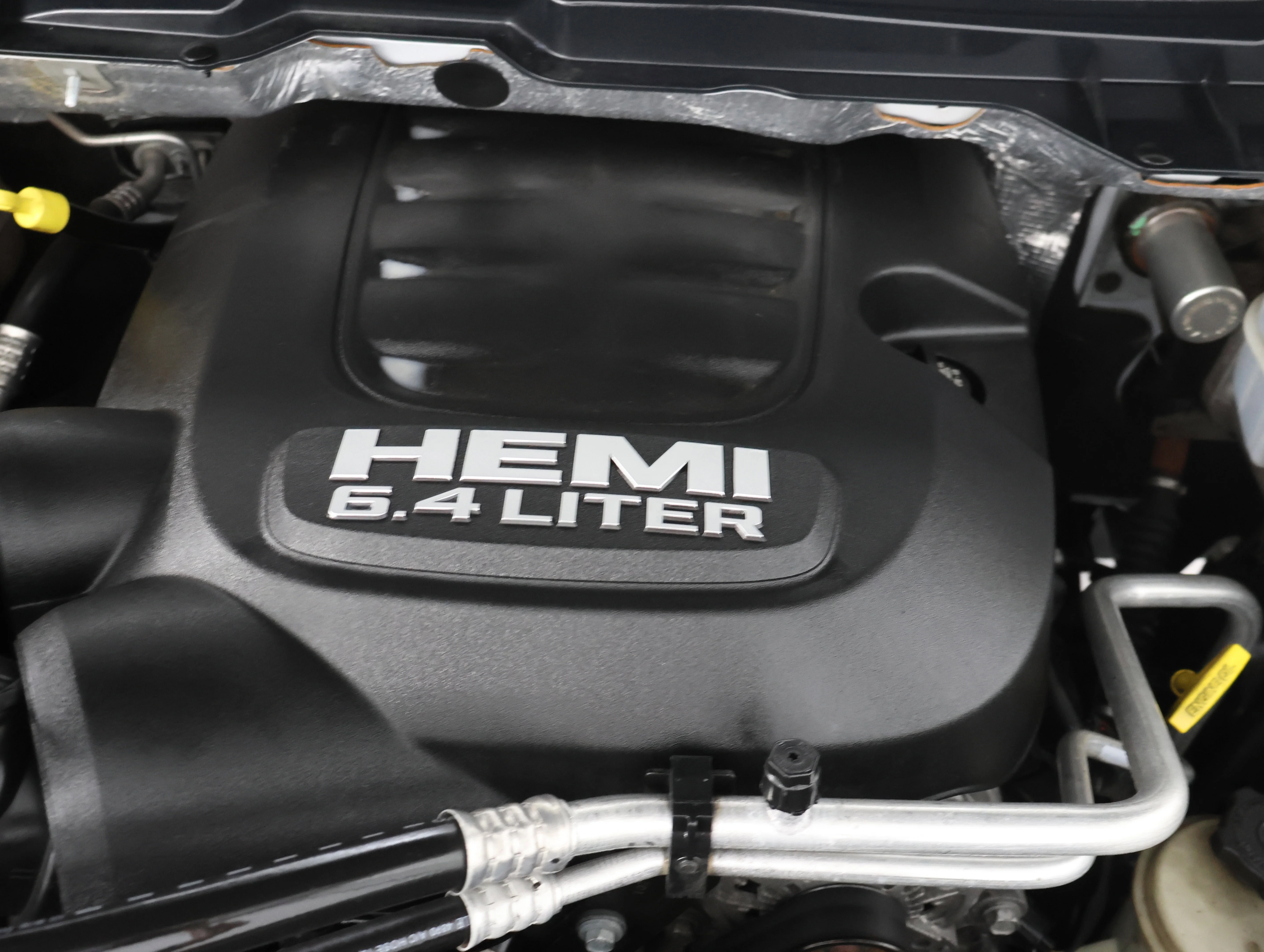 Used 2018 Bright White Clearcoat Ram Big Horn image 19
