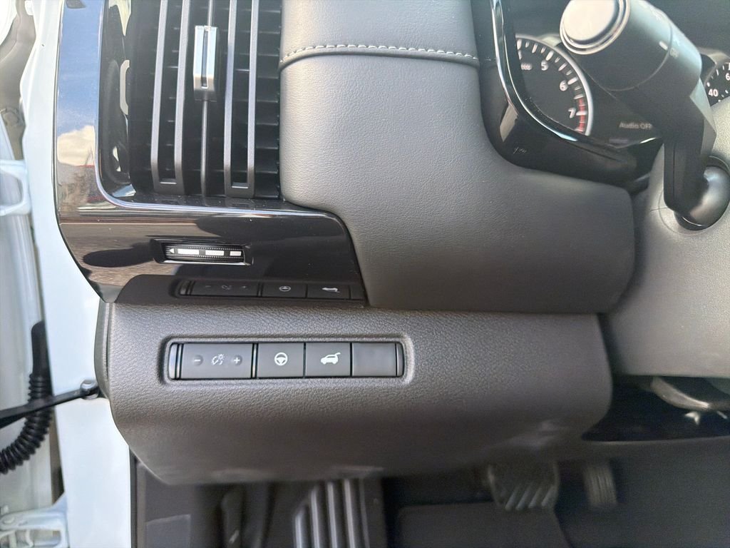 New 2026 Nissan Pathfinder SV 4D Sport Utility