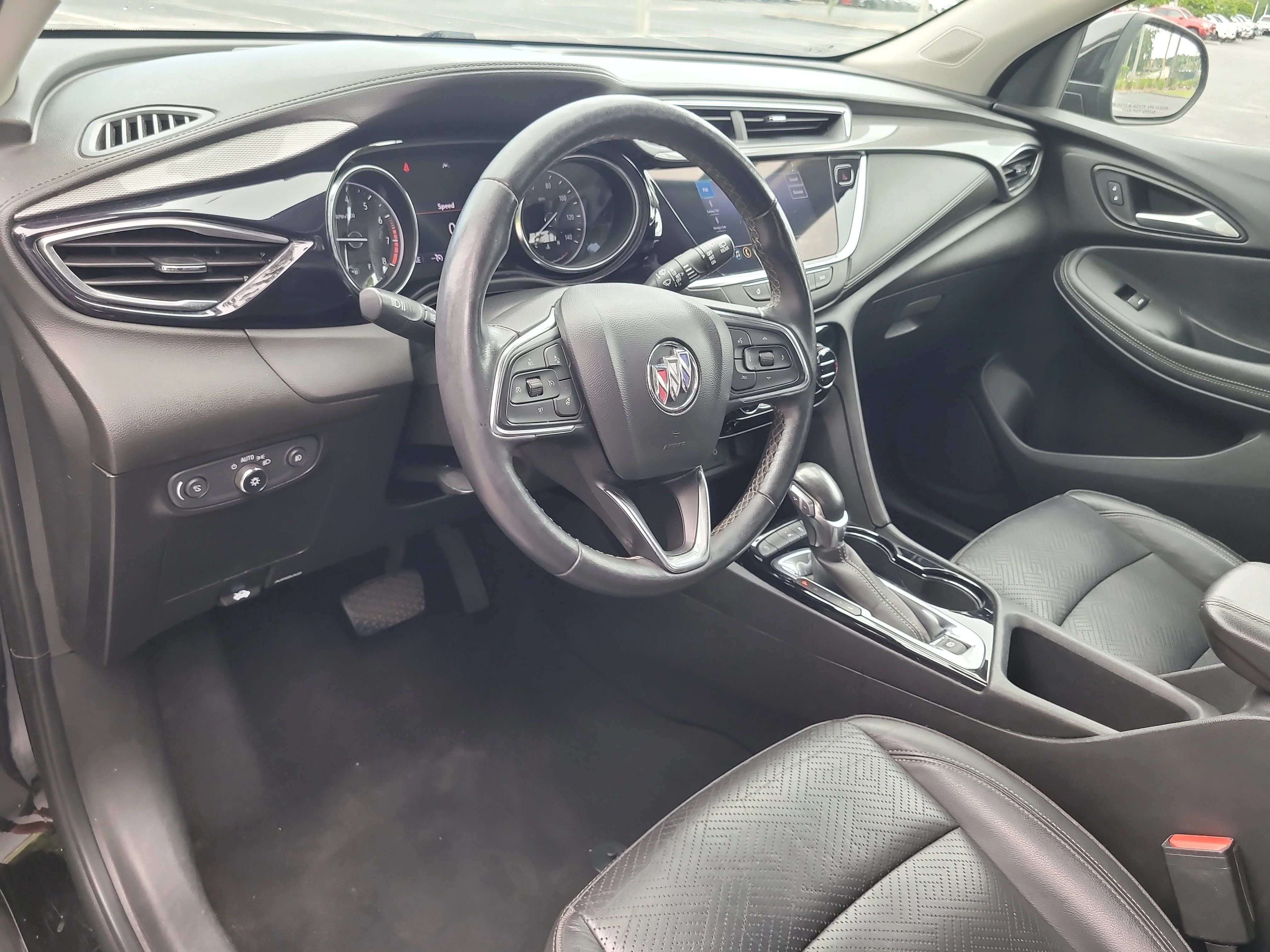 Used 2020 Ebony Twilight Metallic Buick Essence image 17
