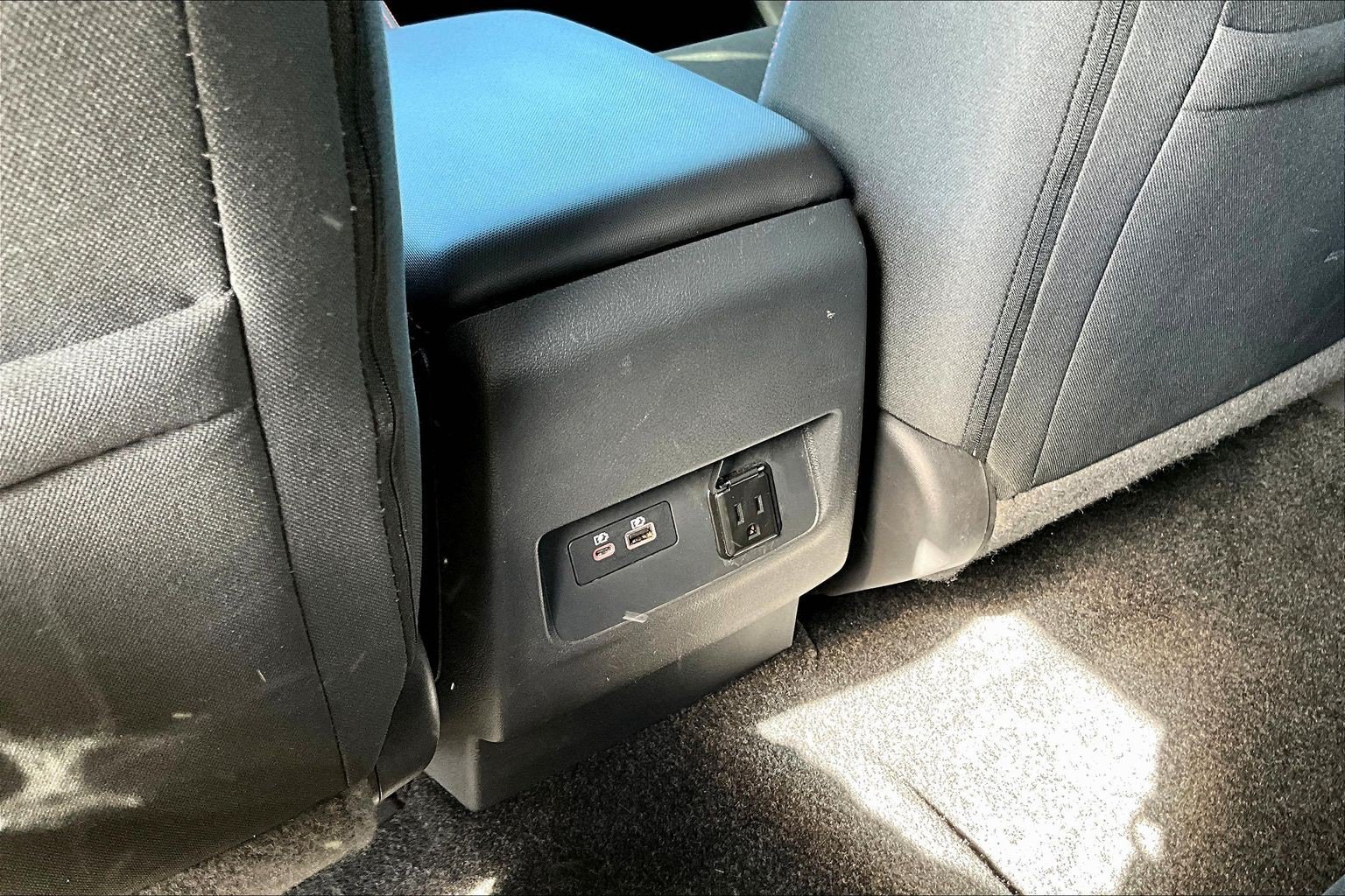Used 2022 Black Nissan PRO-4X image 10