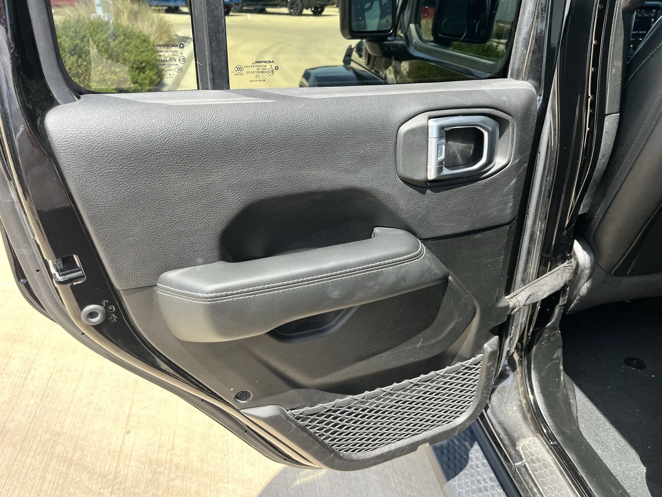 Used 2022 Black Jeep Unlimited Sahara 4xe image 17