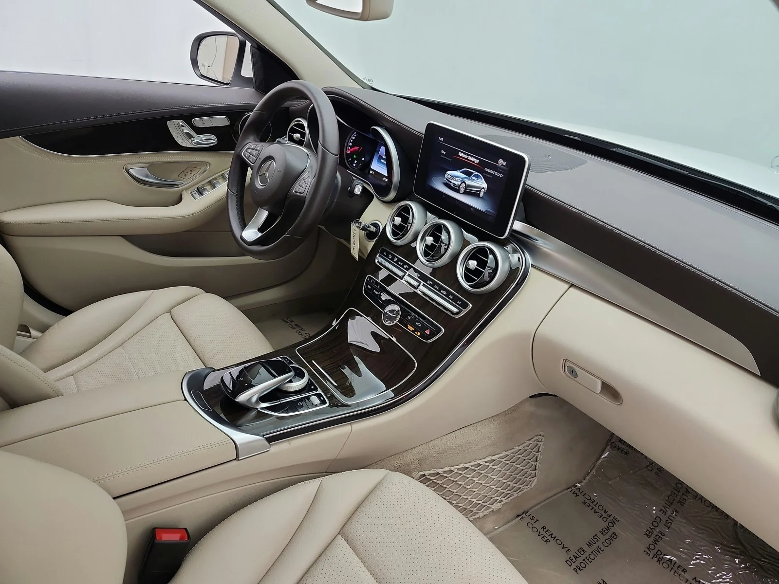 Used 2016 Polar White Mercedes-Benz C 300 Luxury image 17