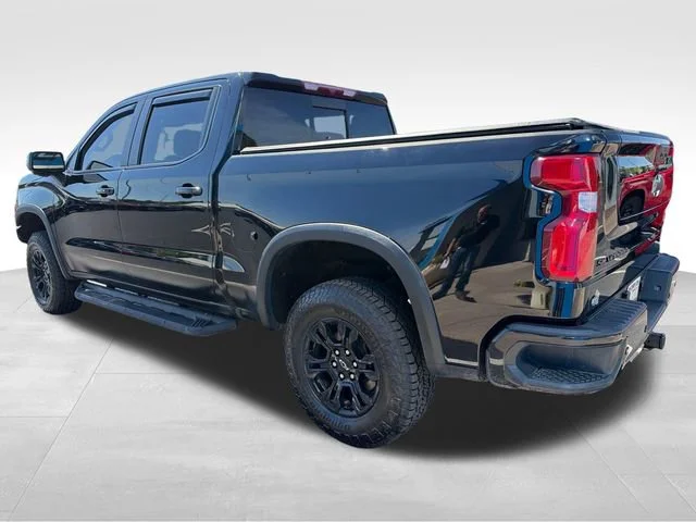Used 2024 Black Chevrolet ZR2 image 3