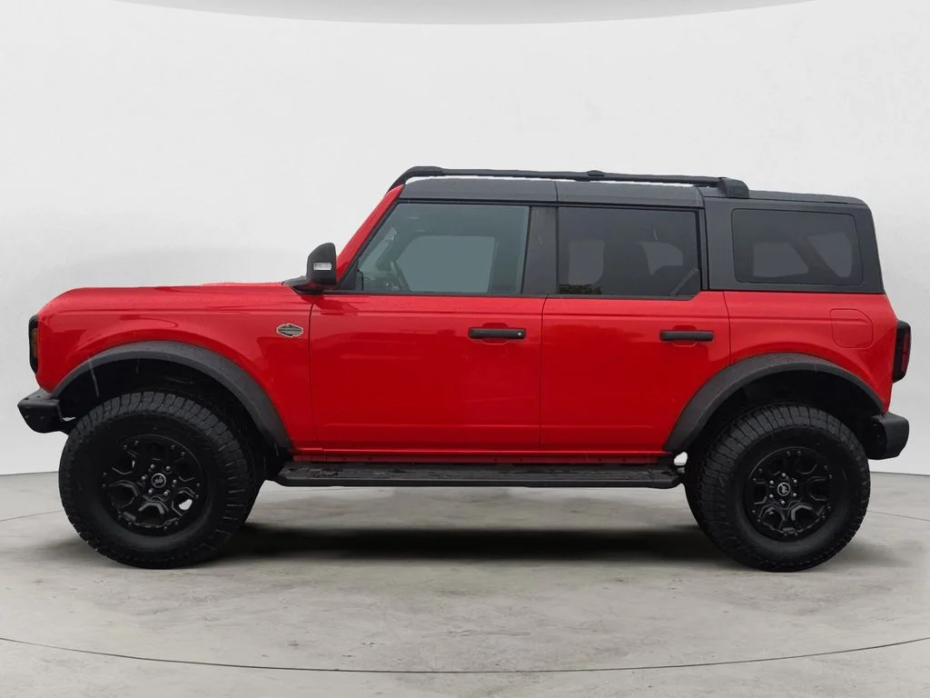 Used 2023 Red Ford Wildtrak image 8