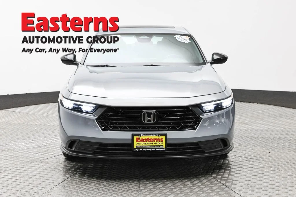 Used 2025 Gray Honda Sport image 2