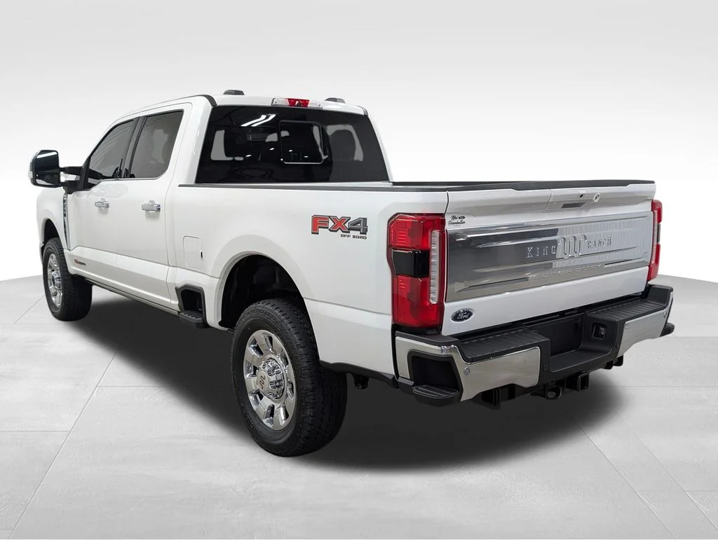 New 2026 Star White Metallic Tri-Coat Ford F-250® King Ranch® image 34