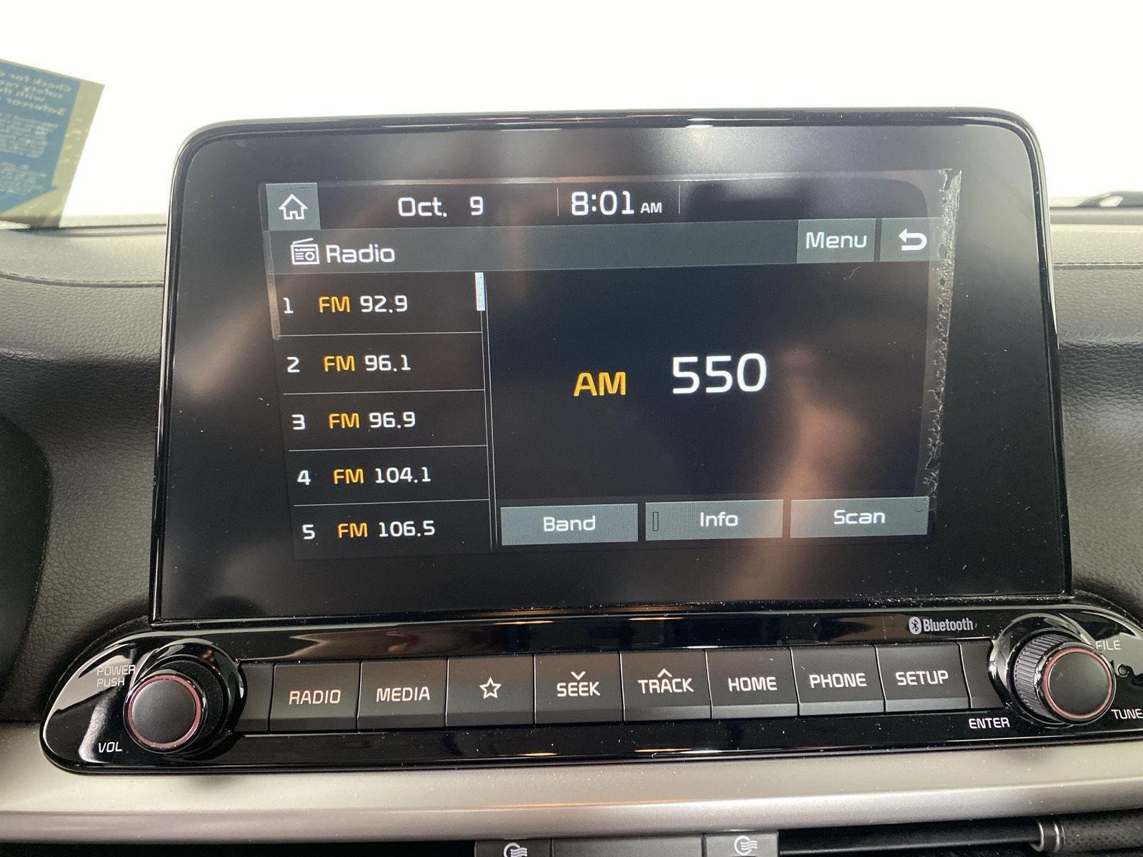 Used 2020 Clear White Kia LXS image 16