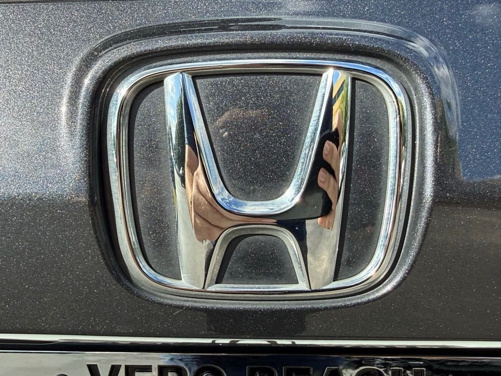 Used 2024 Gray Honda EX-L image 37
