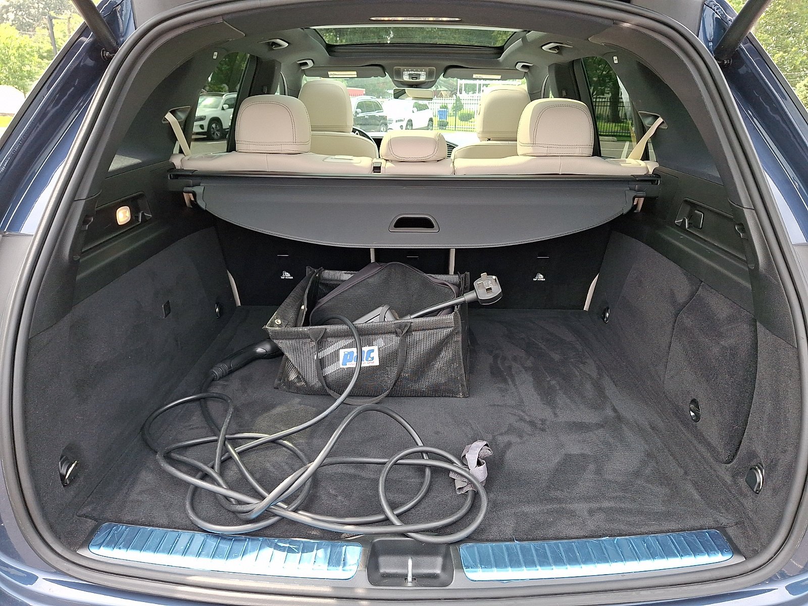Used 2024 Twilight Blue Metallic Mercedes-Benz GLE 450e Plug-In Hybrid image 30