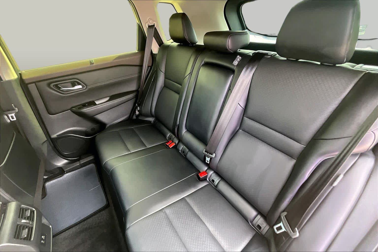 Used 2023 Gun Metallic Nissan SV image 21