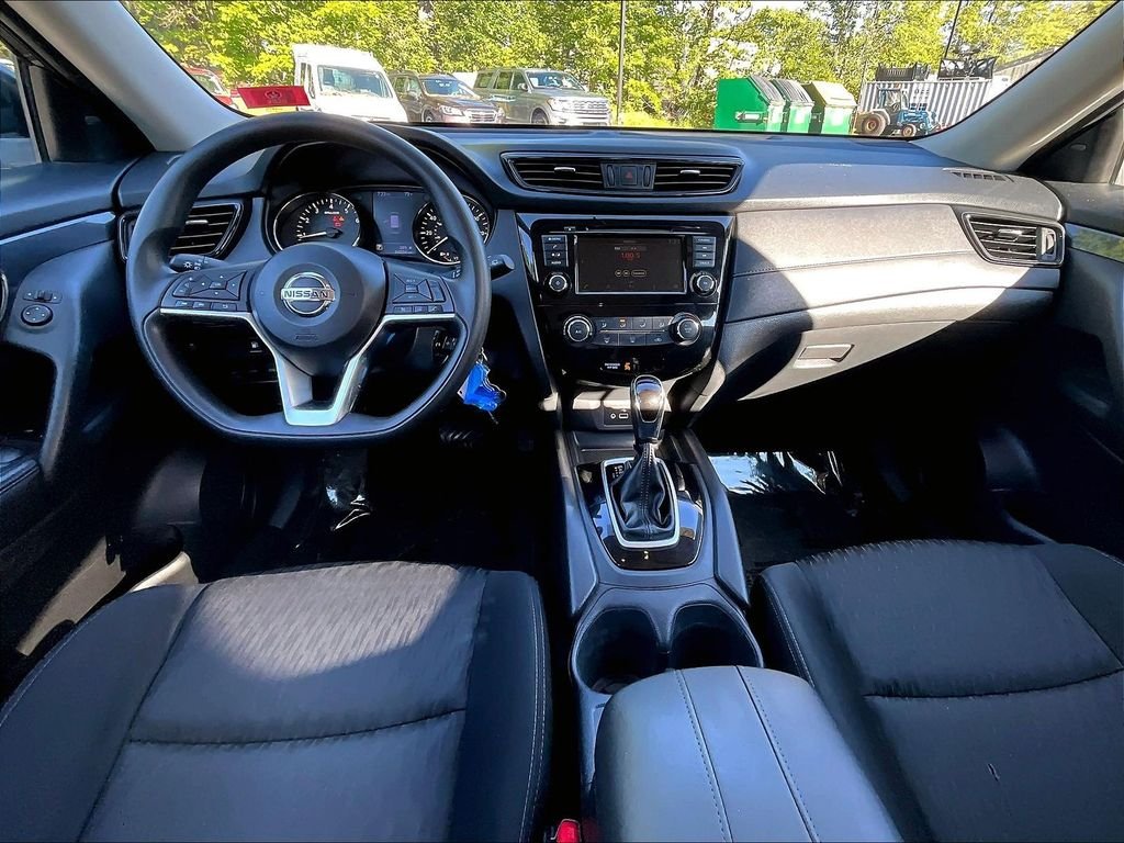 Used 2018 Gun Metallic Nissan S image 21
