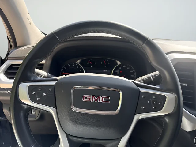 2023 GMC Acadia SLT - Photo 13