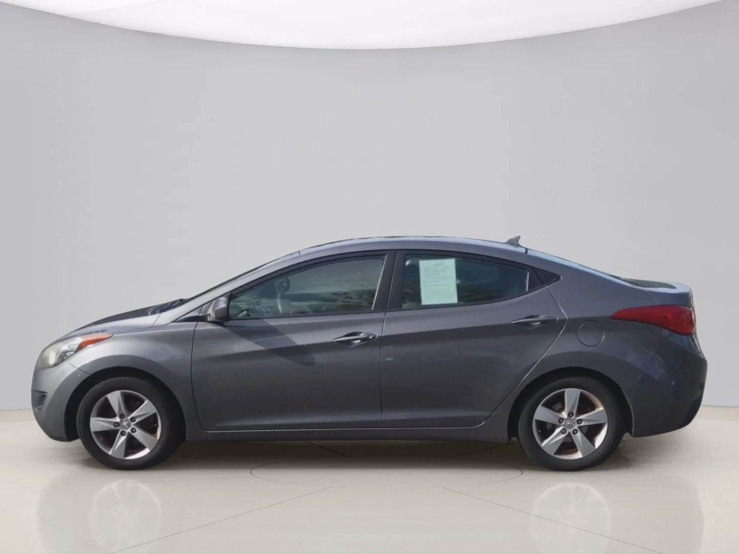Used 2011 Gray Hyundai GLS image 2