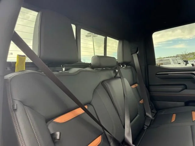 Used 2024 Onyx Black GMC AT4 image 21