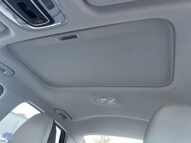 Used 2025 Gray Hyundai Limited image 18
