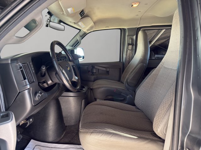 Used 2016 Cyber Gray Metallic Chevrolet LT image 9