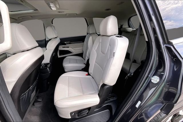 Used 2025 Gray Kia S image 23