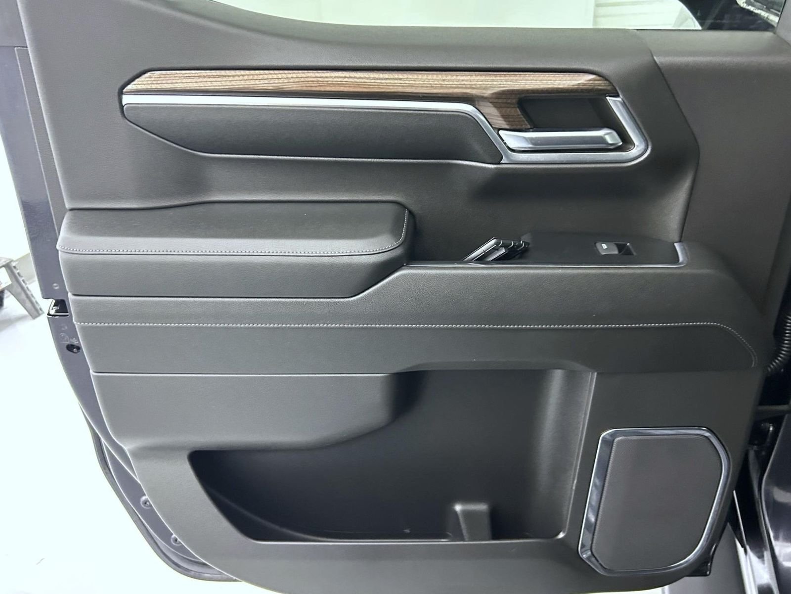 Used 2024 Gray Chevrolet RST image 20