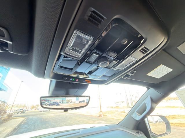 2026 Chevrolet Suburban High Country - Photo 33