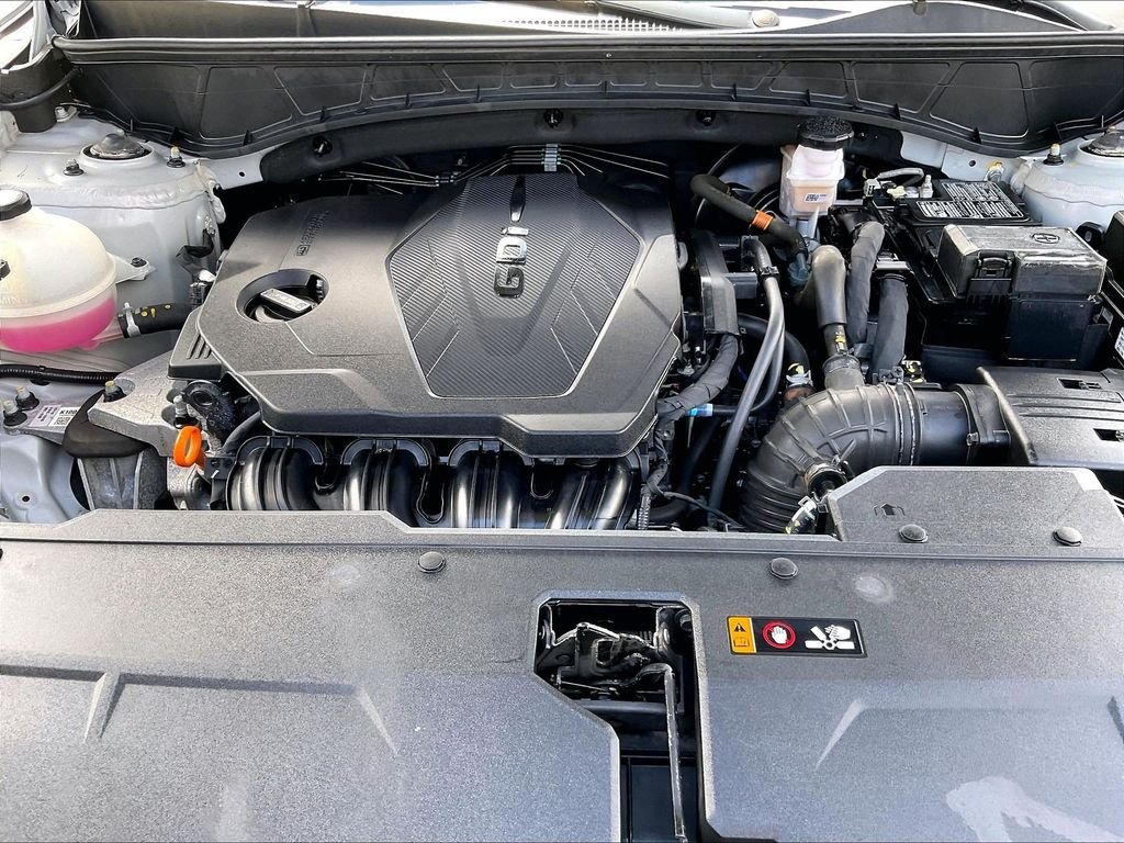 Used 2024 Silver Hyundai SEL image 29