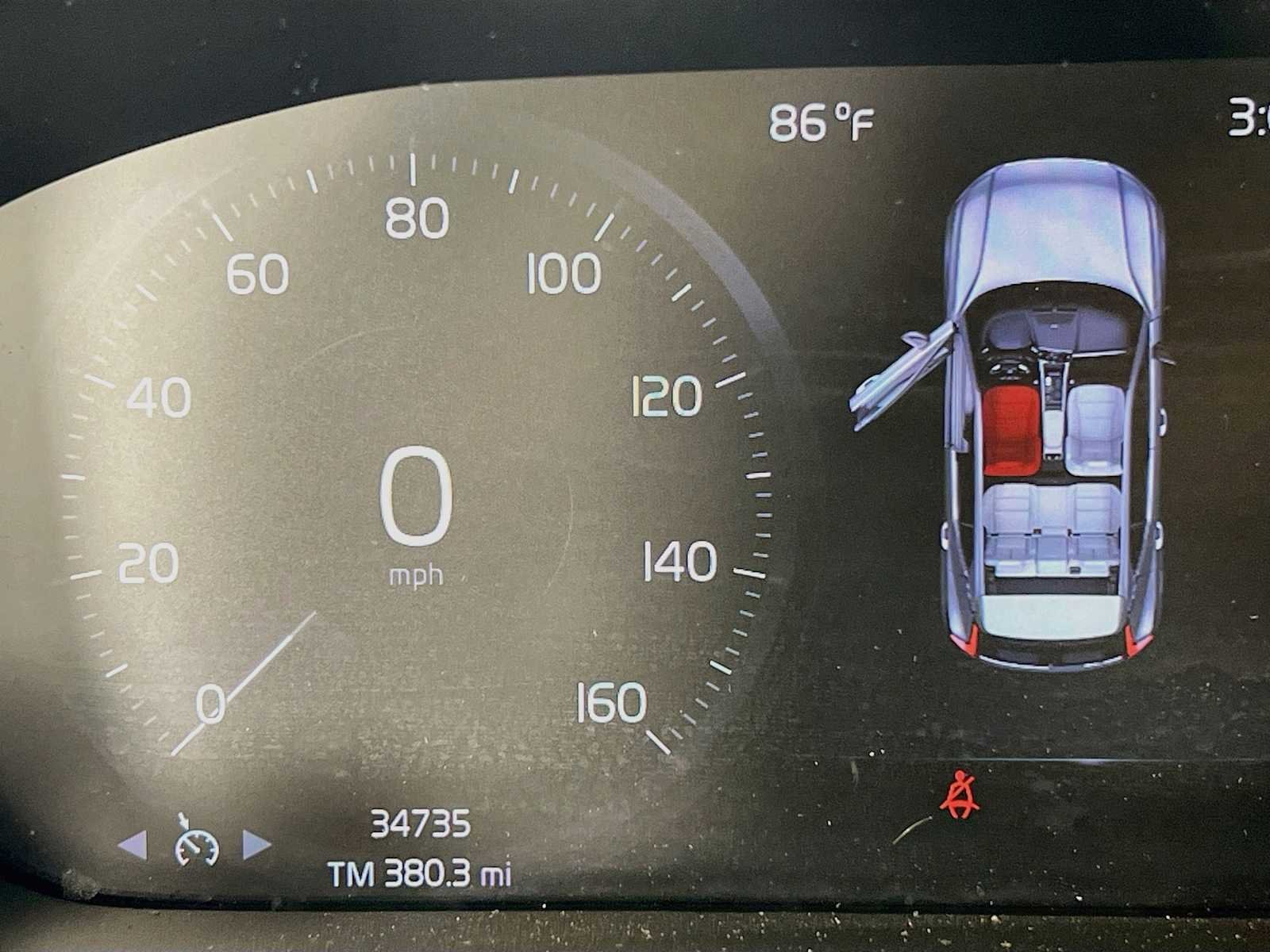 Used 2021 DENIM BLUE METALL Volvo Momentum image 12