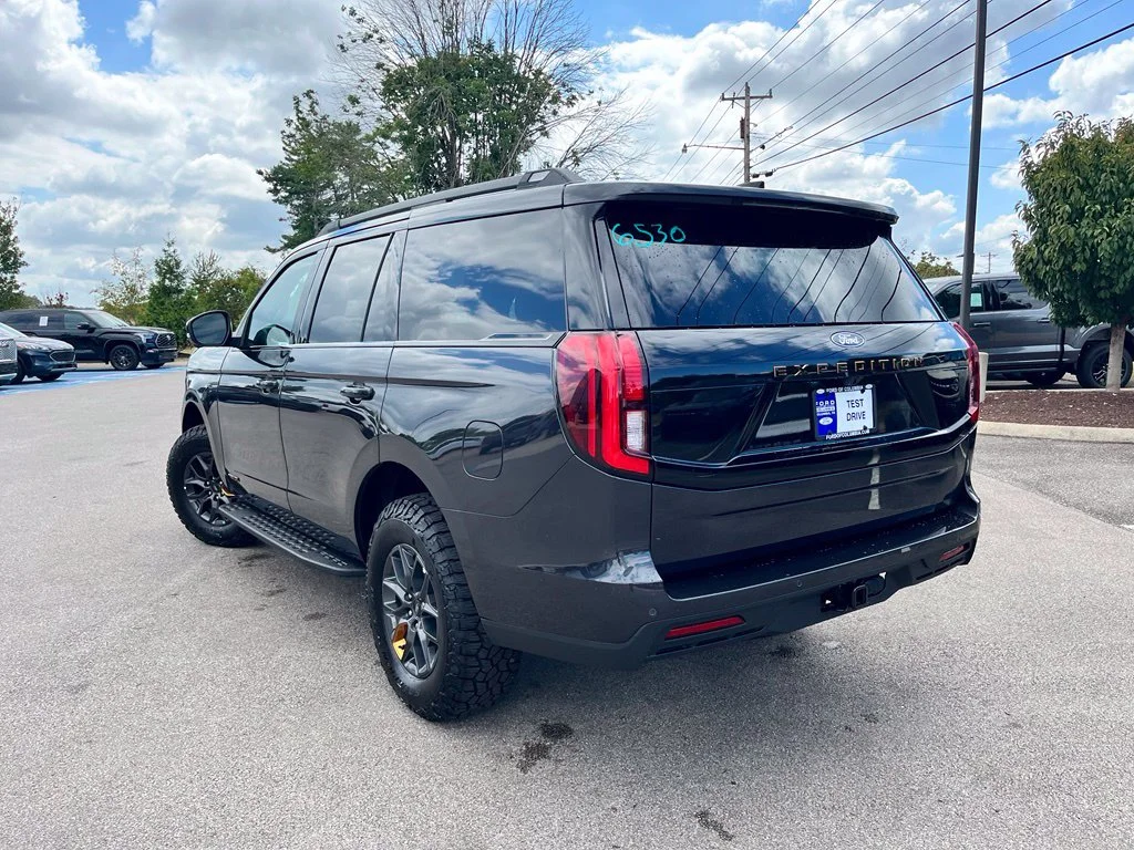 New 2027 Gray Ford Tremor image 6